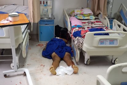 Marvin Vergara estaba sobre una camilla. Tras los disparos cayó al piso, donde fue rematado.