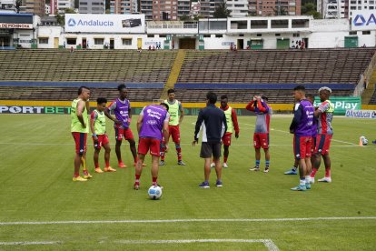 La LigaPro del año 2023 permite a los equipos contar con ocho jugadores extranjeros.