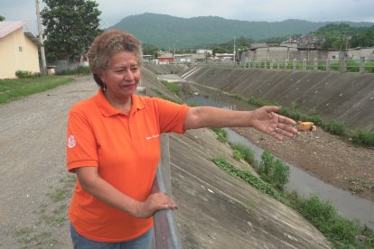 La señora Luz, quien regenta una papelería en una de las calles principales de Valle Verde, es conocida por todos sus vecinos.
