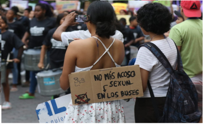 ¡Ya basta! Lo dejaron clarito las mujeres durante la marcha por el 8M, el pasado miércoles en el centro de la ciudad: no más morbosos a bordo de las unidades de transporte público.