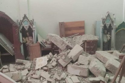 Parte del techo del templo lojano se derrumbó.