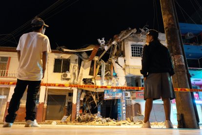 Cerca de 90 viviendas quedaron destruidas en localidades de la provincia orense.