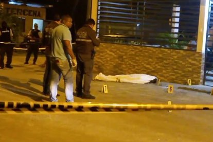 Por el asesinato de un adolescente de 15 años investigan a Jhon Burbano, alias la Yomba.
