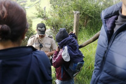 En los alrededores del redondel de Miraflores hay personas sospechosas. Se han registrado asaltos.