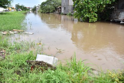 La lluvia causa estragos en El Oro.