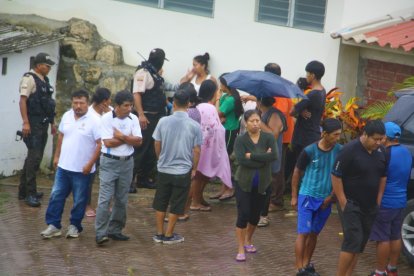 Los familiares de Ángel Perero, guardia de la casa, claman por justicia y que no quede impune.