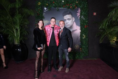 Marko con el millonario Gianluca Vacchi y su esposa Sharon Fonseca.