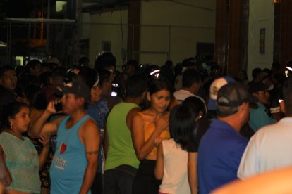 Pánico y conmoción en los feligreses, quienes corrieron para salvarse de las balas.