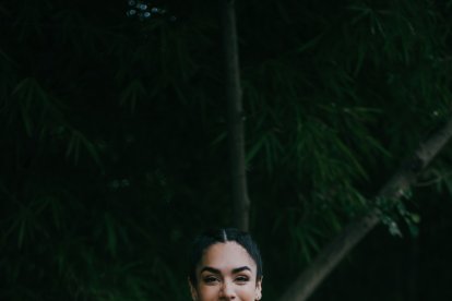 La joven está contenta con este nuevo proyecto.