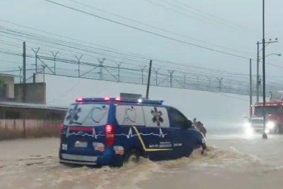 Desde marzo pasado Guayaquil soporta una fuerte temporada invernal.