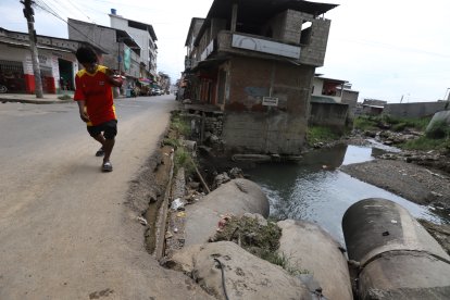 En este lugar, un taxista fue arrastrado por la corriente. Tristemente, perdió la vida.