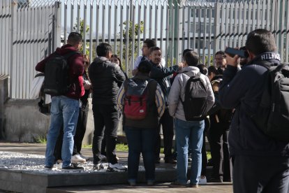 Varios empleados ya no pudieron entrar a la Asamblea Nacional.