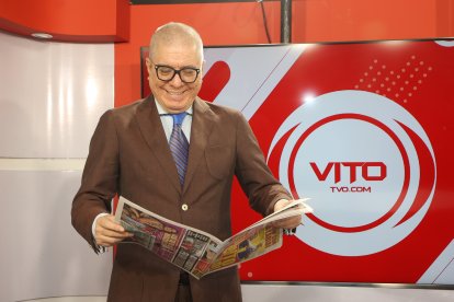 Vito Muñoz se goza de lo lindo cada que lee EXTRA, lo que hace todos los días.