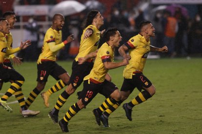 Matías Oyola buscará ser técnico de Barcelona.