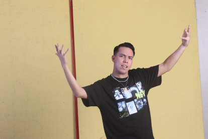 Álex debutará como actor de doblaje en la película ‘spider-verso’