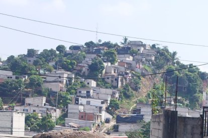 Los restos hallados en sacos de yute pertenecerían a Elvis Carrasco Cheme.
