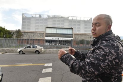 Estas varillas miden las energías psicoespirituales, según el investigador paranormal.