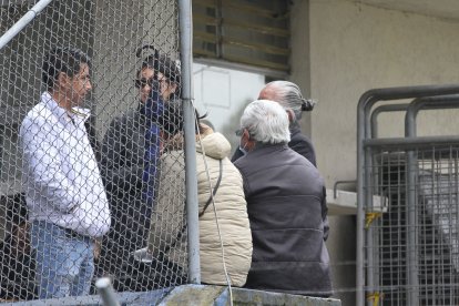 En la morgue, familiares esperaban por los cuerpos de las víctimas.