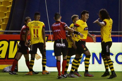 Cristian Colmán celebra el tanto del triunfo 2-1 de Barcelona en el Clásico del Astillero.