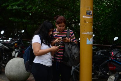 Los celulares son las pertenencias de mayor interés de los criminales, según comentan los alumnos.