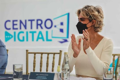 La exalcaldesa respondió con un texto más largo y con el que parecía llegar al fin la pelea en redes sociales.