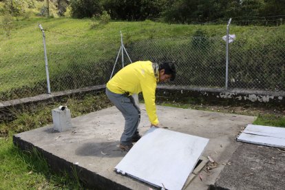 Los reservorios comunitarios son de cemento y reciben mantenimiento regularmente.