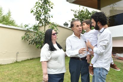 Antonio es su único nieto.