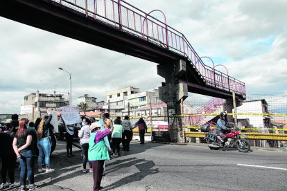 En  mayo de 2022, EXTRA cubrió la  protesta que hicieron los vecinos para exigir un nuevo puente.
