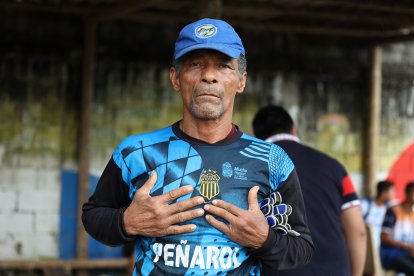 Papelito perdió el dedo anular de su mano izquierda tras el impacto de una bala.