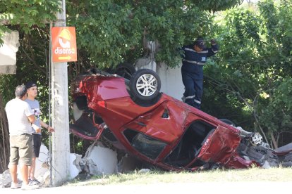 El vehículo implicado.