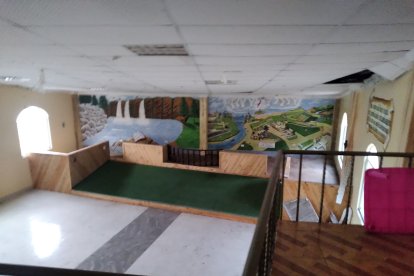 El altar quedó íntegro, aquí los fieles le rendían culto a Dios, quien guardó sus vidas el 26M.