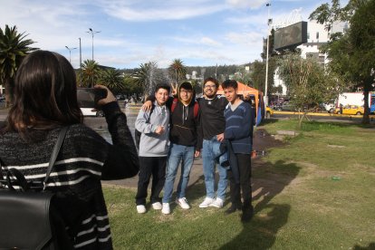 Estuvo en Quito y sus seguidores le pidieron selfies.