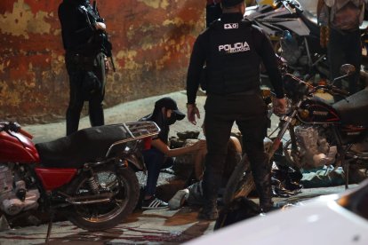 El desconsuelo se hizo presente en familiares de los fallecidos.