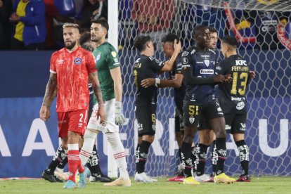 IDV venció a Argentinos.