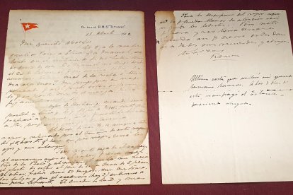 Detalle de una carta escrita a bordo del Titanic que fue subastada este viernes, 30 de junio, en Montevideo.