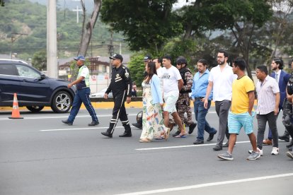 José Ignacio Zambrano, el conductor que arrolló a un abuelo y a sus nietos, estuvo resguardado por policías y acompañado de su abogado. La conductora de la camioneta también estuvo presente,