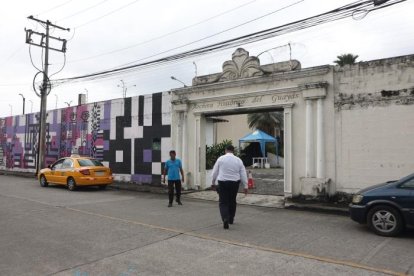 También se incluyó el inmueble del Archivo Histórico del Guayas.