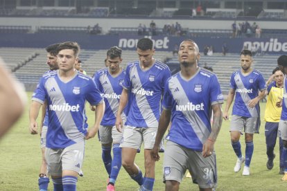 En las fechas 1, 2 y 6 Emelec recibió penalizaciones fuertes.