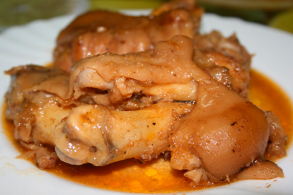 Las patas de chancho son buenas para la piel.