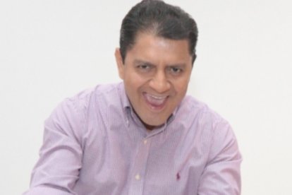 Martín Calle empezó a perder cabello, por lo que las entradas se hacían notorias.