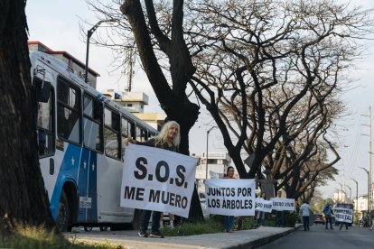 Jornada. Al plantón acudieron habitantes de diferentes sectores de Guayaquil, incluso de urbanizaciones del cantón Daule.