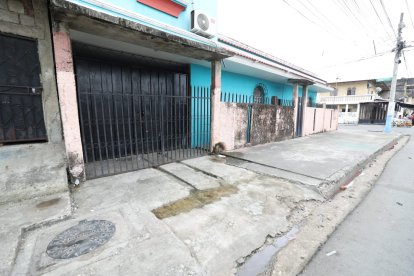 El local del suburbio de Guayaquil donde ocurrió el hecho.