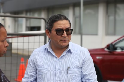 El abogado Santiago Sánchez afirmó que Fiscalía encontró elementos de convicción para acusar a la madre de la niña.