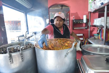 En cada negocio le añaden su toque especial a la receta.