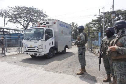 Los restos levantados fueron trasladados al Laboratorio de Criminalística y Ciencias Forenses, de Guayaquil.