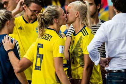 Magdalena Erikson (i) y Pernille Harder han mostrado su amor en los torneos.