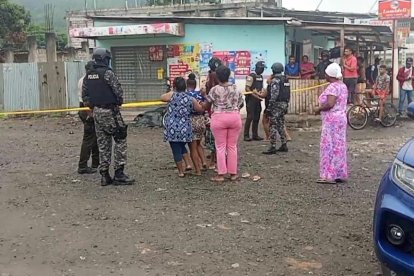 Dos hombres fueron asesinados en Esmeraldas.