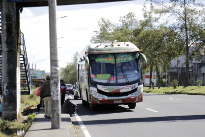 En el sector del suceso paran, incluso, buses intercantonales.