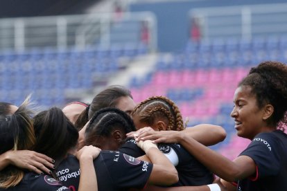 Dragonas, firmes en la Superliga.