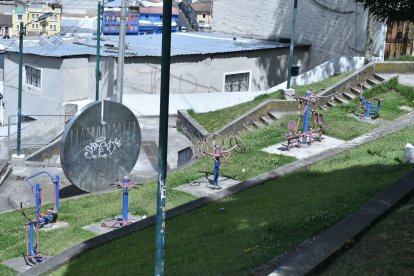 El sitio luce desolado durante todo el día.